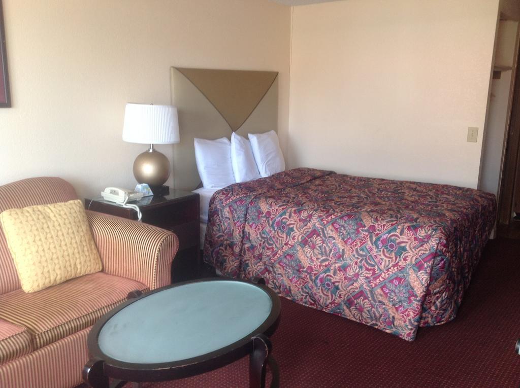Nation's Hotel