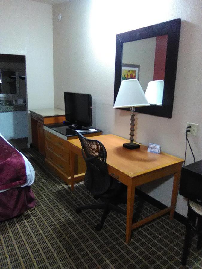 Nation's Hotel 2*